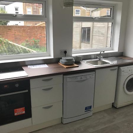 2 Bedroom Garden Apartment Cheltenham Kültér fotó