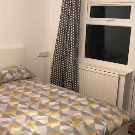 2 Bedroom Garden Apartment Cheltenham Kültér fotó